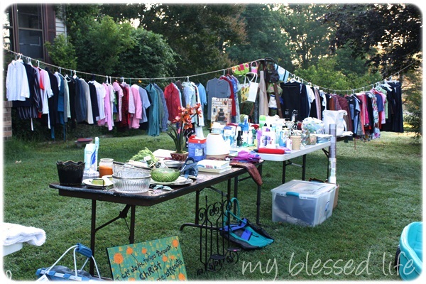 What are some tips for pricing items at garage sales?
