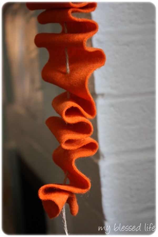 Ruffled Fall Felt Garland
