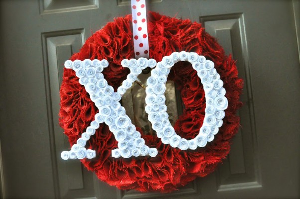 20 Fabulous Valentine’s Day Wreaths