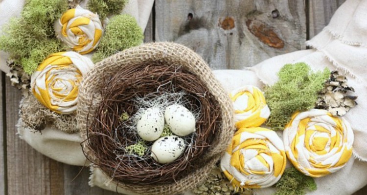 wreath feature