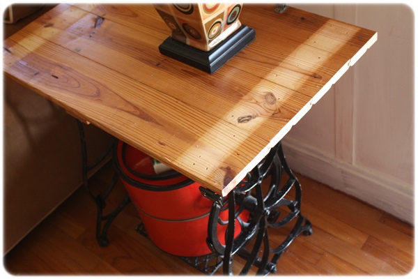 Sewing Machine Table {How-To}