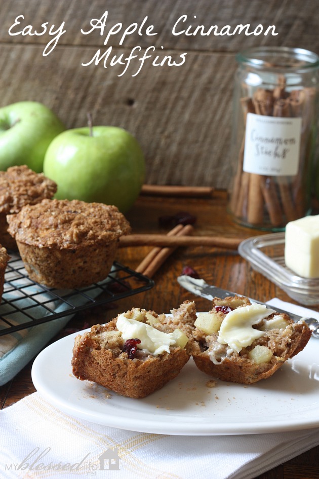 Easy Apple Cinnamon Muffins | MyBlessedLife.net