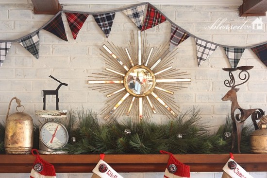 Woodsy Glam Christmas Mantel | MyBlessedLife.net