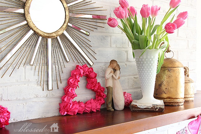 Pretty & Pink Valentine Mantel | MyBlessedLife.net