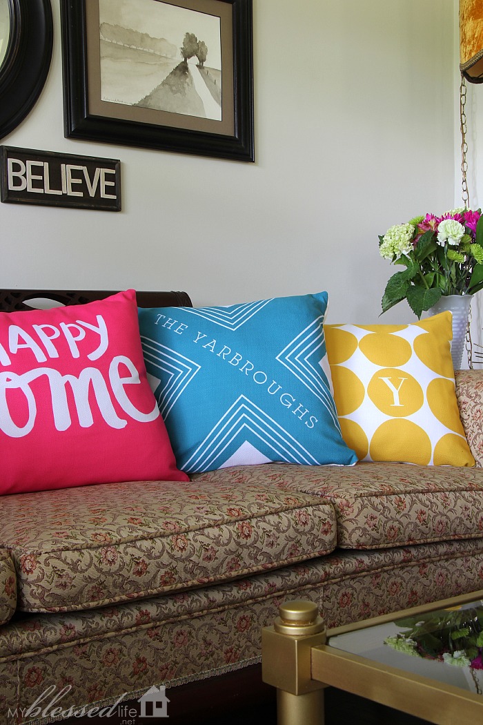 Accessorize Your Living Room With Color | MyBlessedLife.net