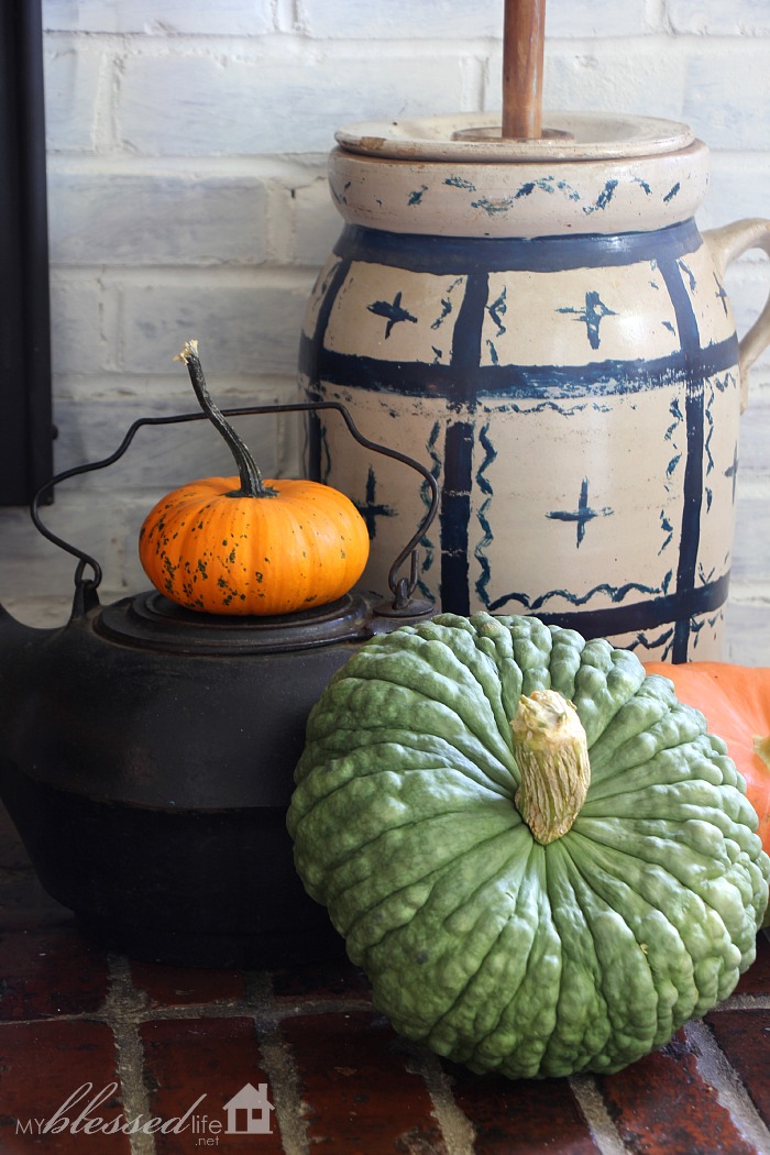 Natural Fall Mantel | MyBlessedLife.net