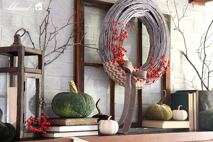 Natural Fall Mantel | MyBlessedLife.net