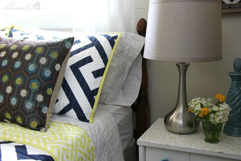 Simple Guest Room Makeover