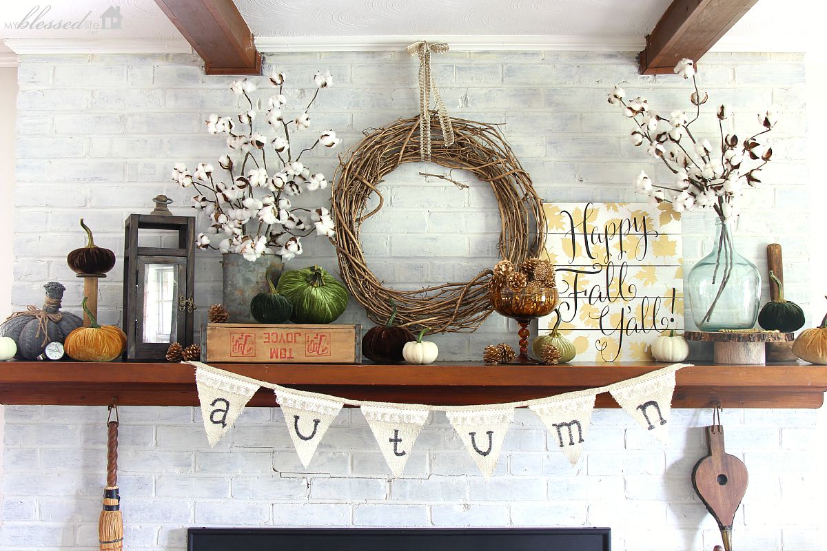 Natural Layered Fall Mantel | MyBlessedLife.net