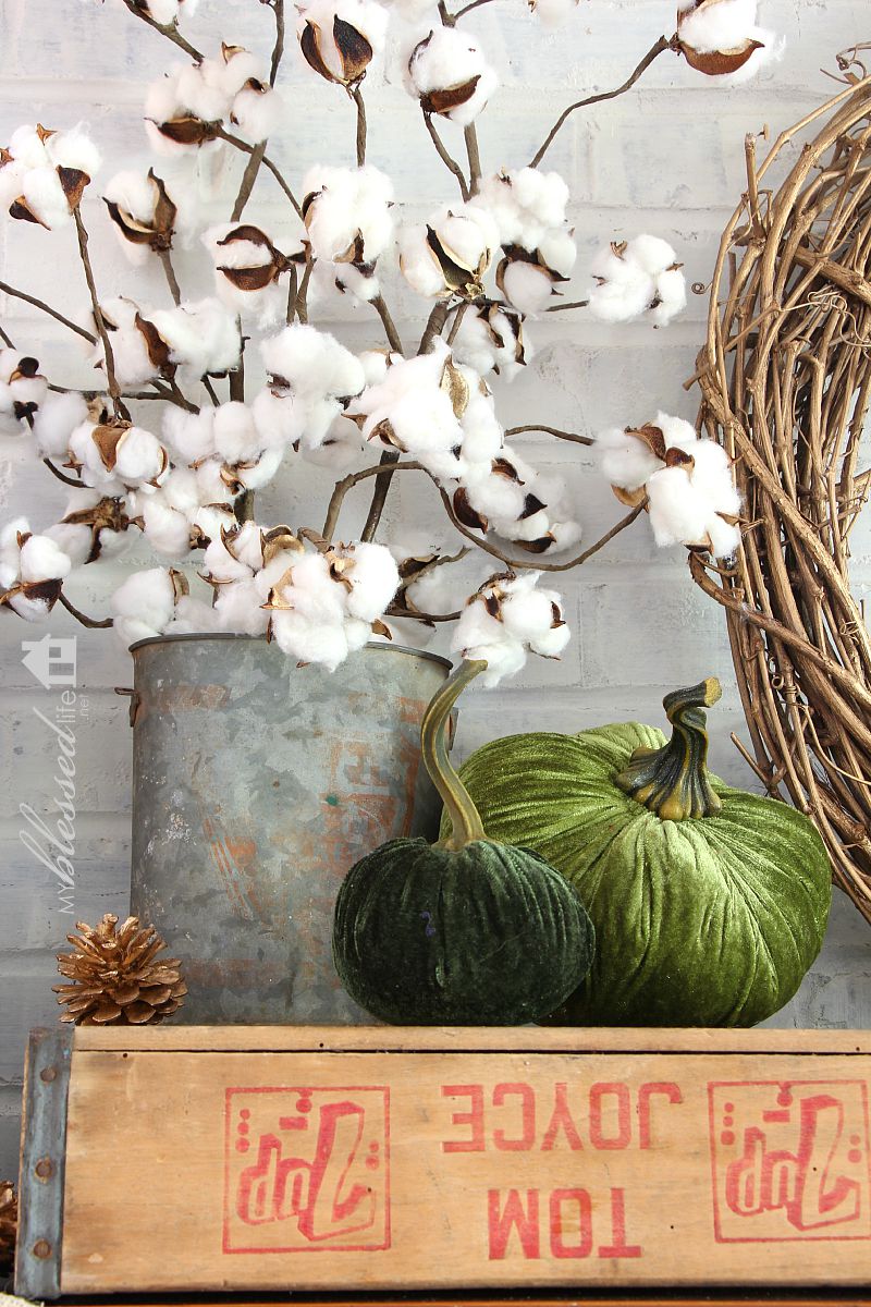 Natural Layered Fall Mantel | MyBlessedLife.net