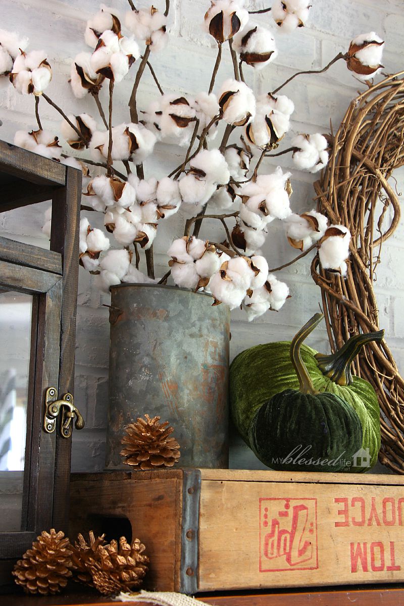 Natural Layered Fall Mantel | MyBlessedLife.net