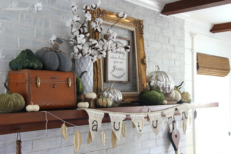 Fall Mantel 2016 | MyBlessedLife.net