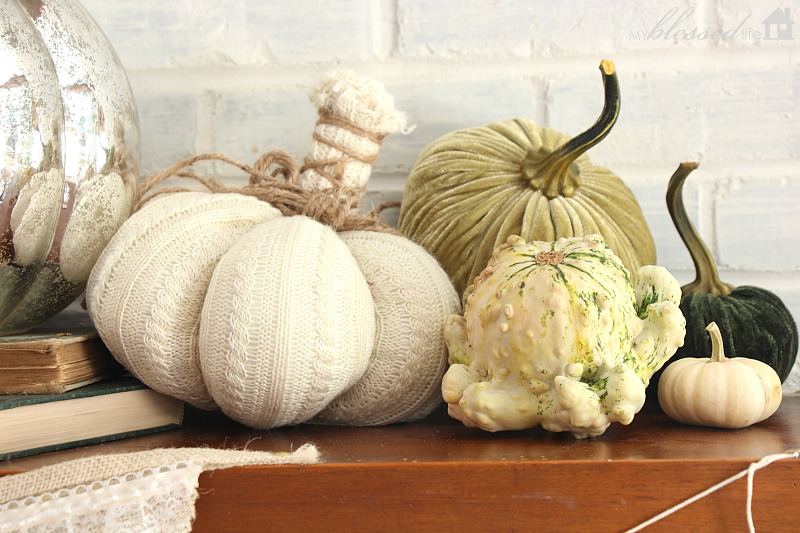 Fall Mantel 2016 | MyBlessedLife.net