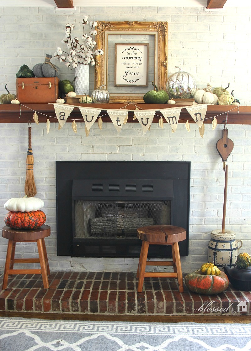 Fall Mantel 2016 | MyBlessedLife.net